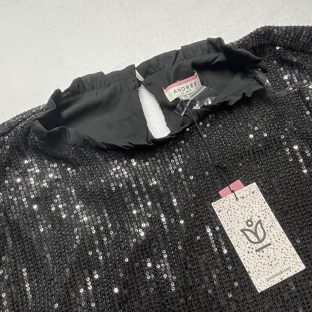 NWT Andree By Unit Sequin Ruffle Trim Top Short Sleeve‎ Black